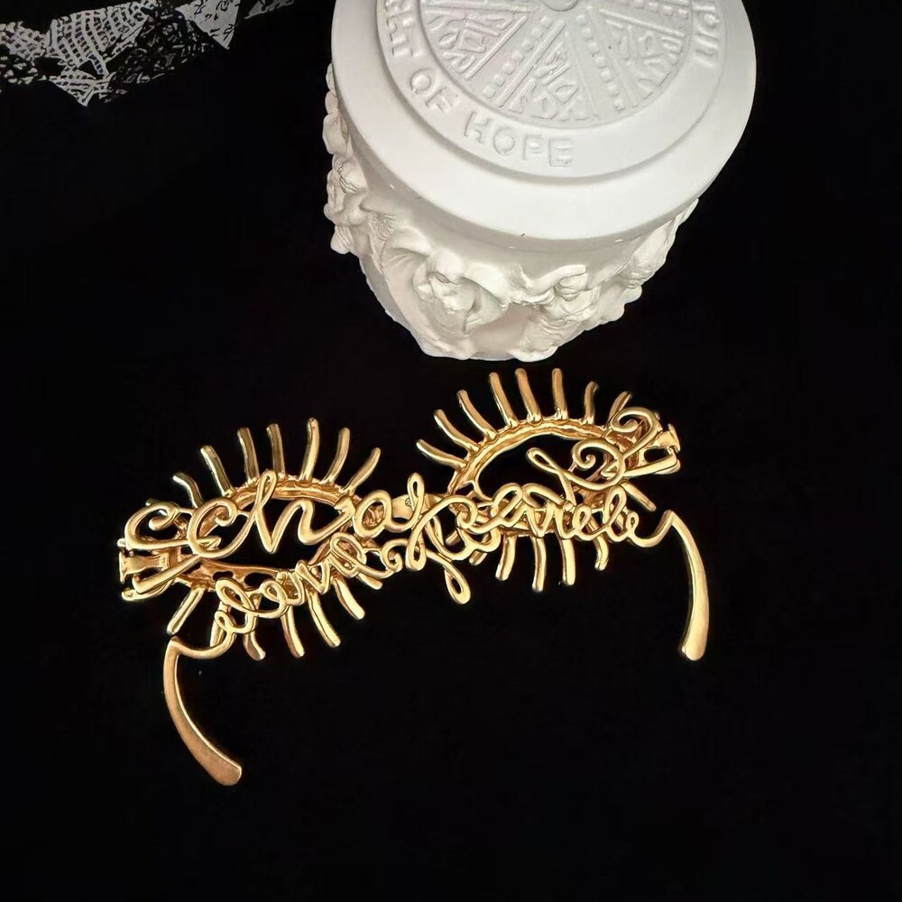 Schiaparelli's extravagant art glasses with numerous diamonds